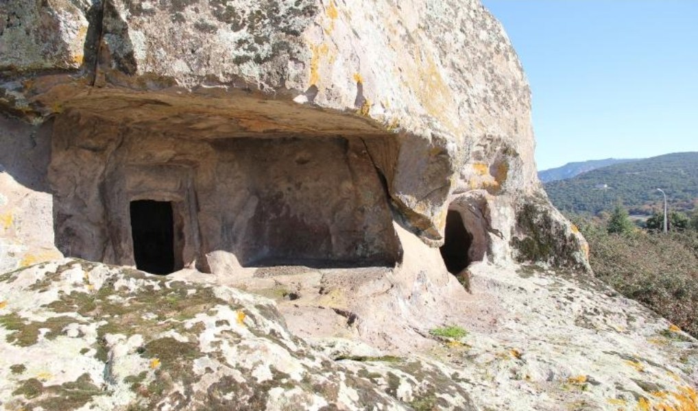 Siti Archeologici Regione Finanzia Necropoli Di Nughedu Santa Vittoria